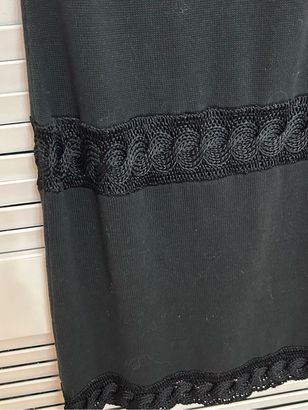 🖤MAKE OFFER🖤NWT vfish Black Sleeveless Turtleneck Midi Sweater Dress Large - Picture 3 of 7